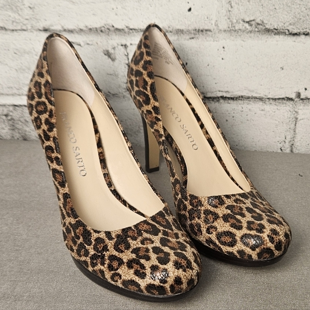 Franco Sarto Leopard Print Platform Pumps Round Toe Heels Size 8 - Picture 2 of 11